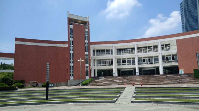 电子元器件选型：揭秘硬件工程师的“幕后英雄”**